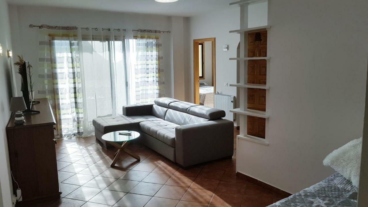 Apartamento Amplio Y Tranquilo Con Vistas Los Realejos Exterior foto